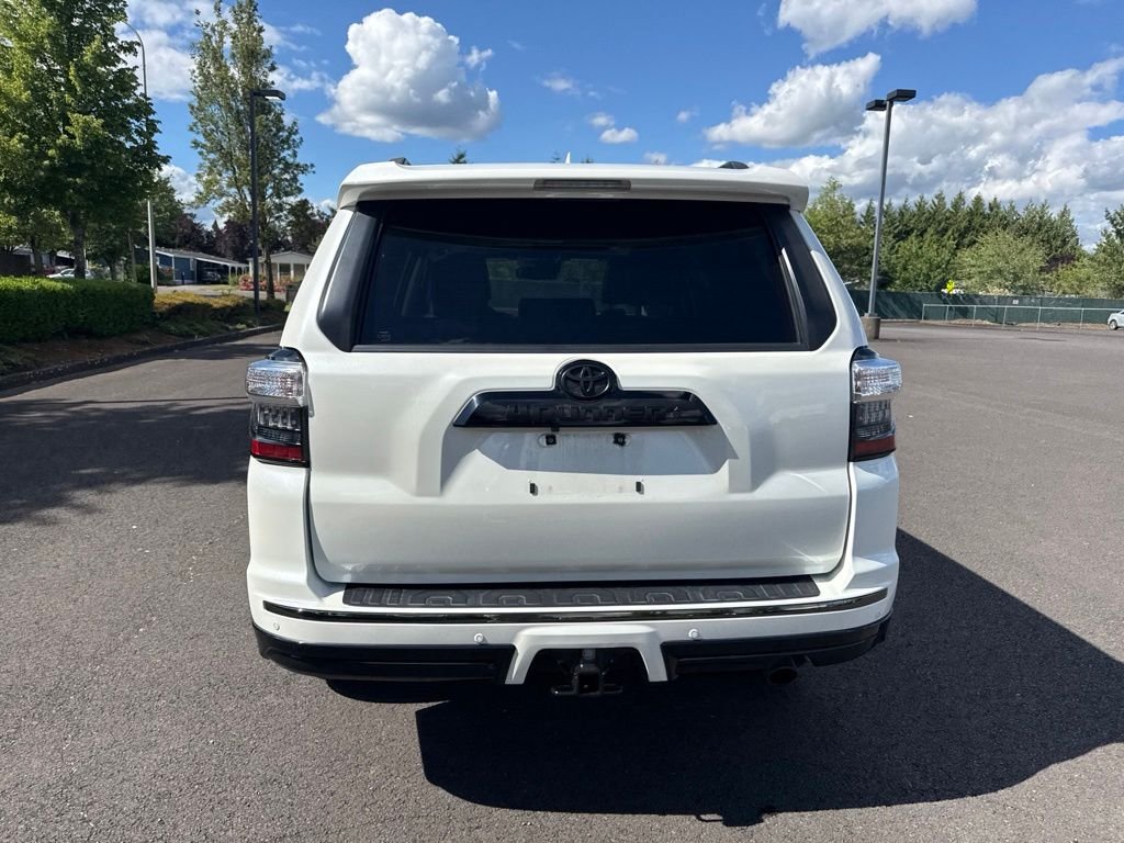 Used 2020 Blizzard Pearl Toyota Nightshade image 6