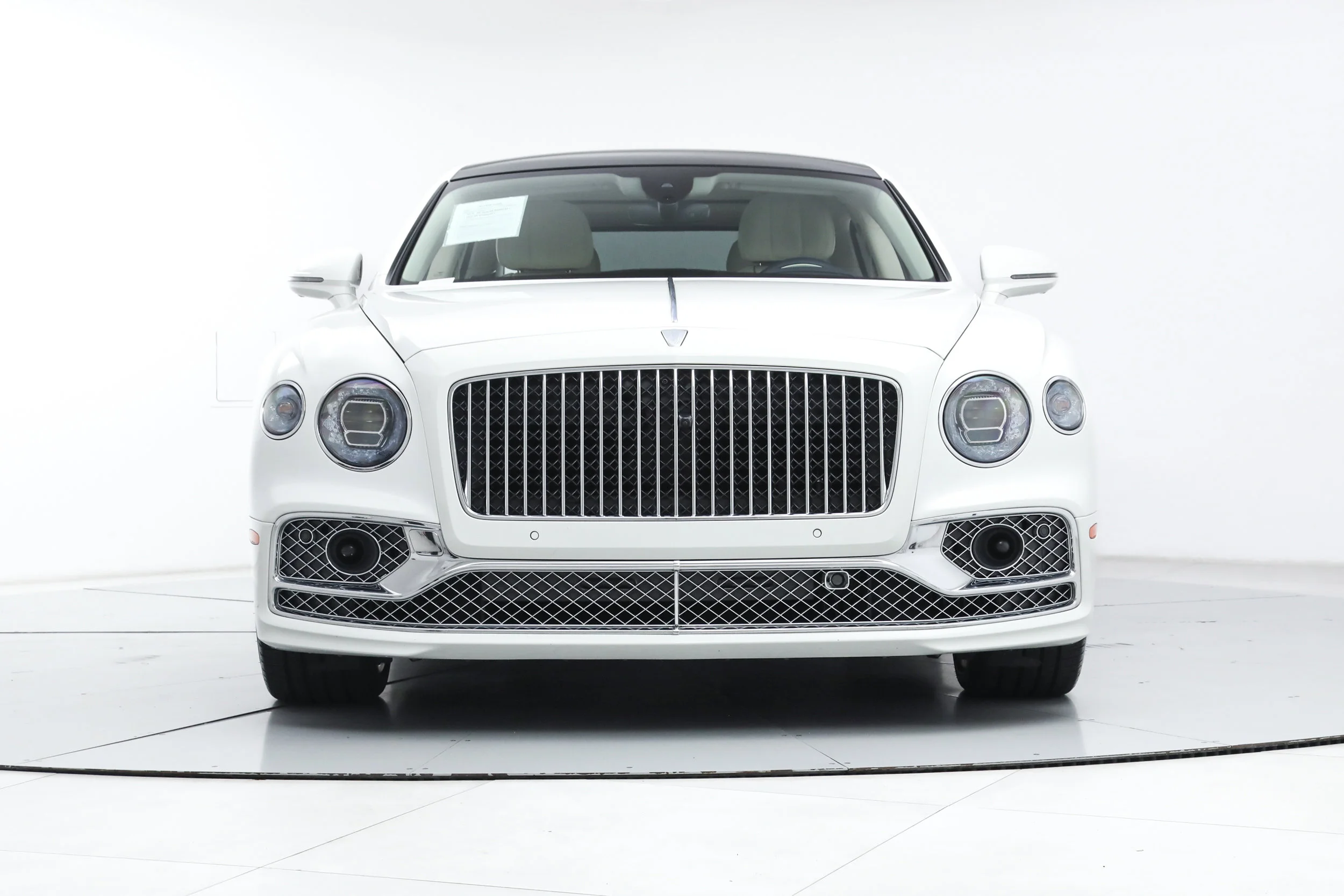 Used 2022 White Bentley  image 8
