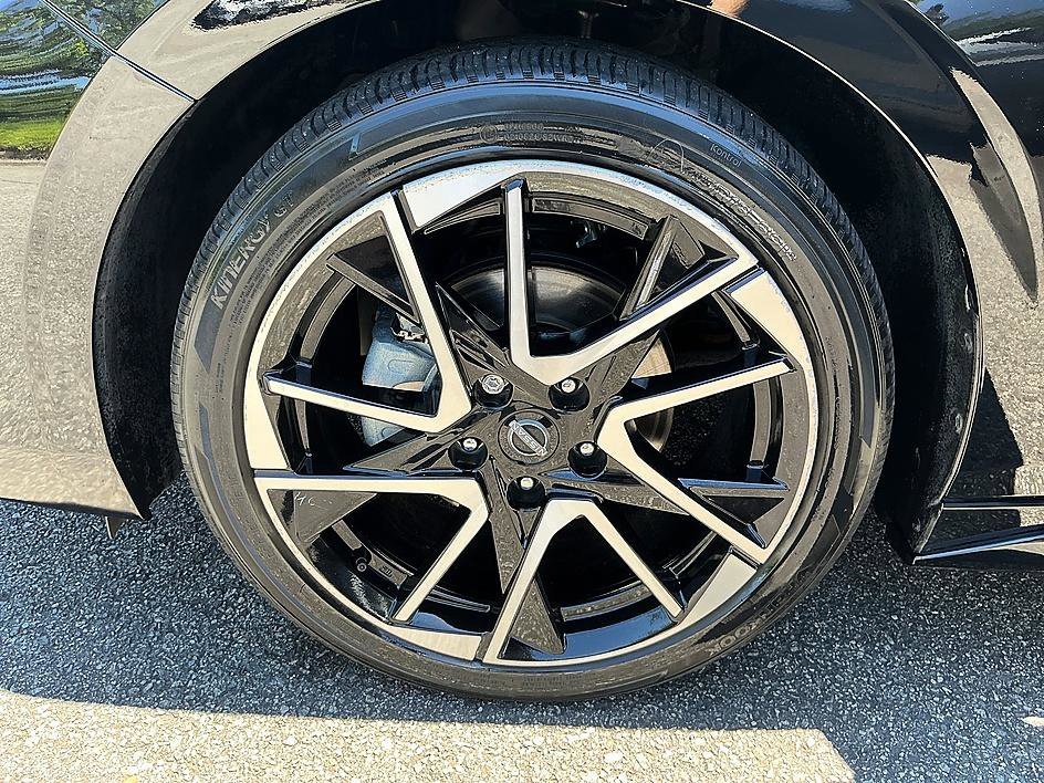 Certified Used 2024 Super Black Nissan SR image 10