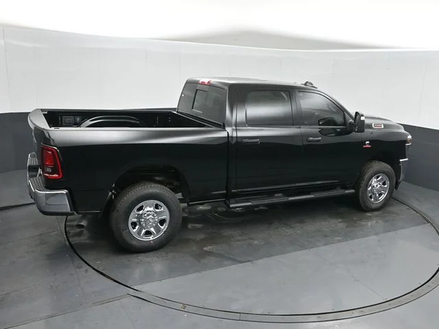 New 2026 Diamond Black Crystal Pearl-Coat Exterior Paint RAM Tradesman image 30