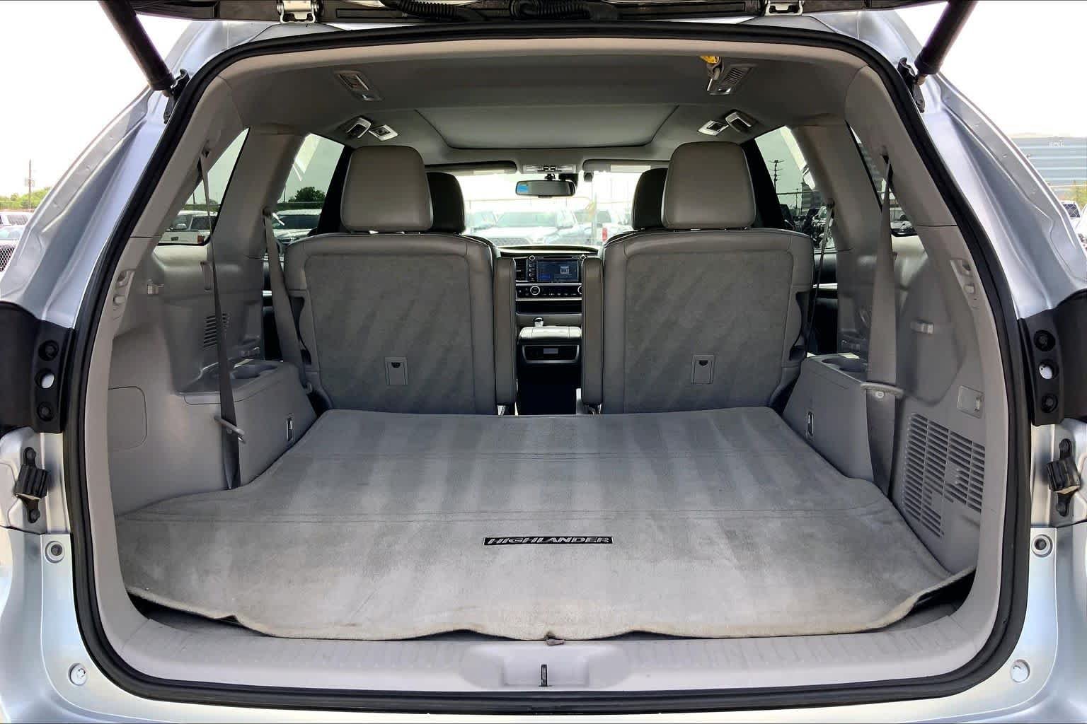 Used 2016 Silver Sky Metallic Toyota Limited Platinum image 34