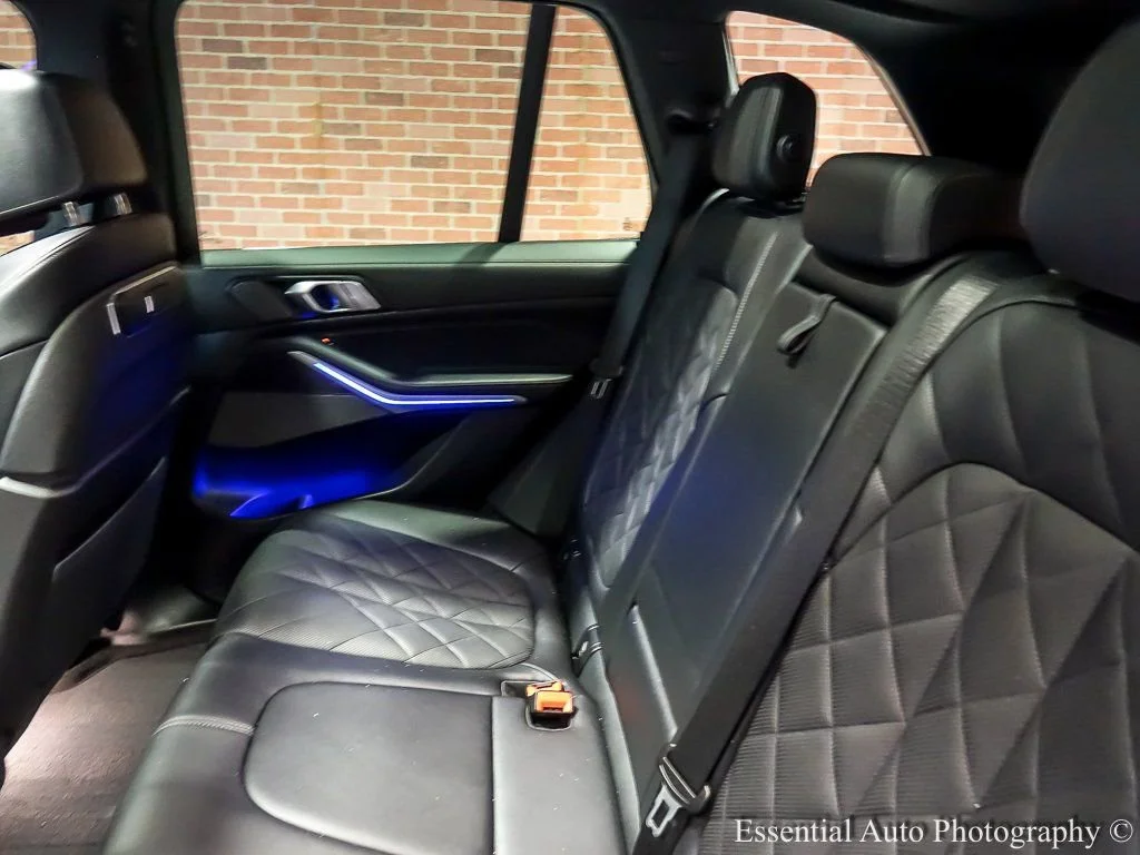 2026 BMW X5 M60i - Photo 18