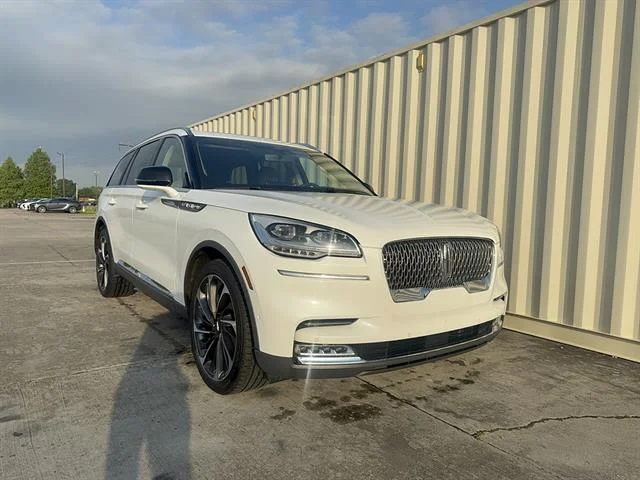 2021 Lincoln Aviator Reserve AWD's photo