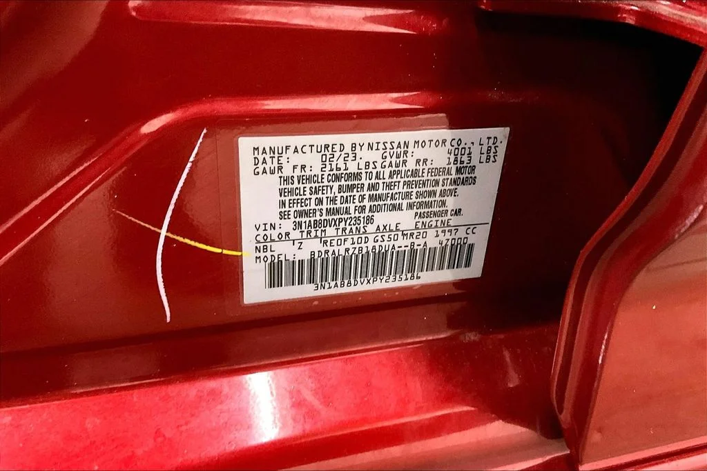 Used 2023 Red Nissan SR image 19