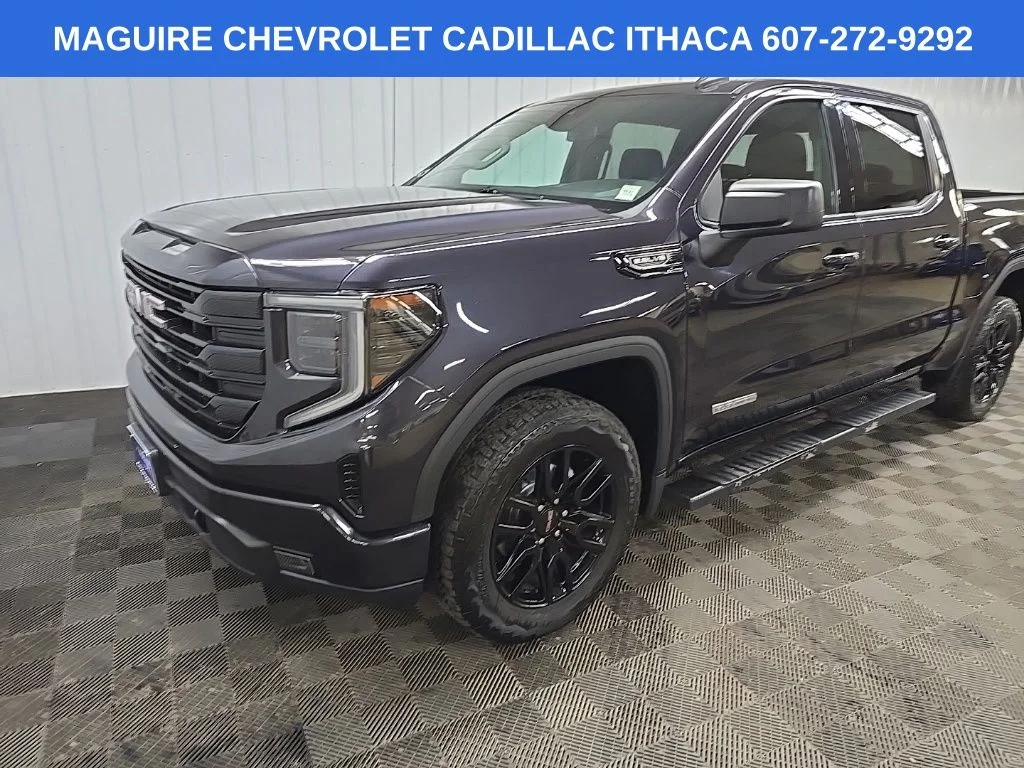 Used 2022 Silver GMC Elevation image 8