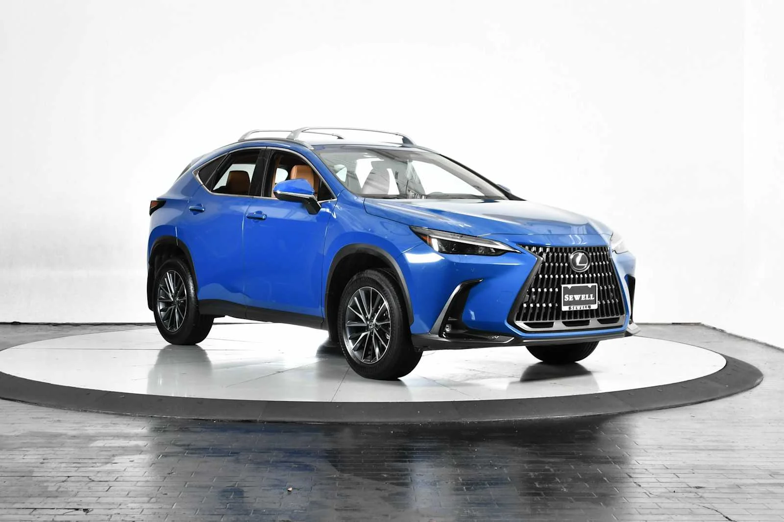 Certified Used 2025 GRECIAN WATER Lexus  image 9