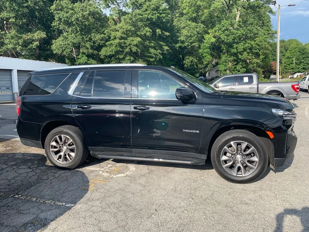 Used 2023 Black Chevrolet LT image 2