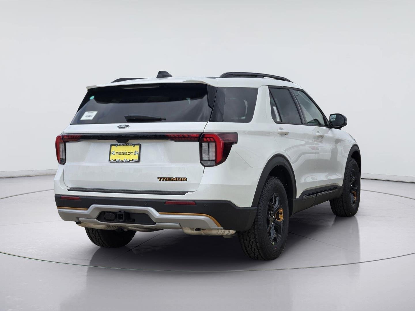 New 2026 Star White Metallic Tri-Coat Ford Tremor® image 4