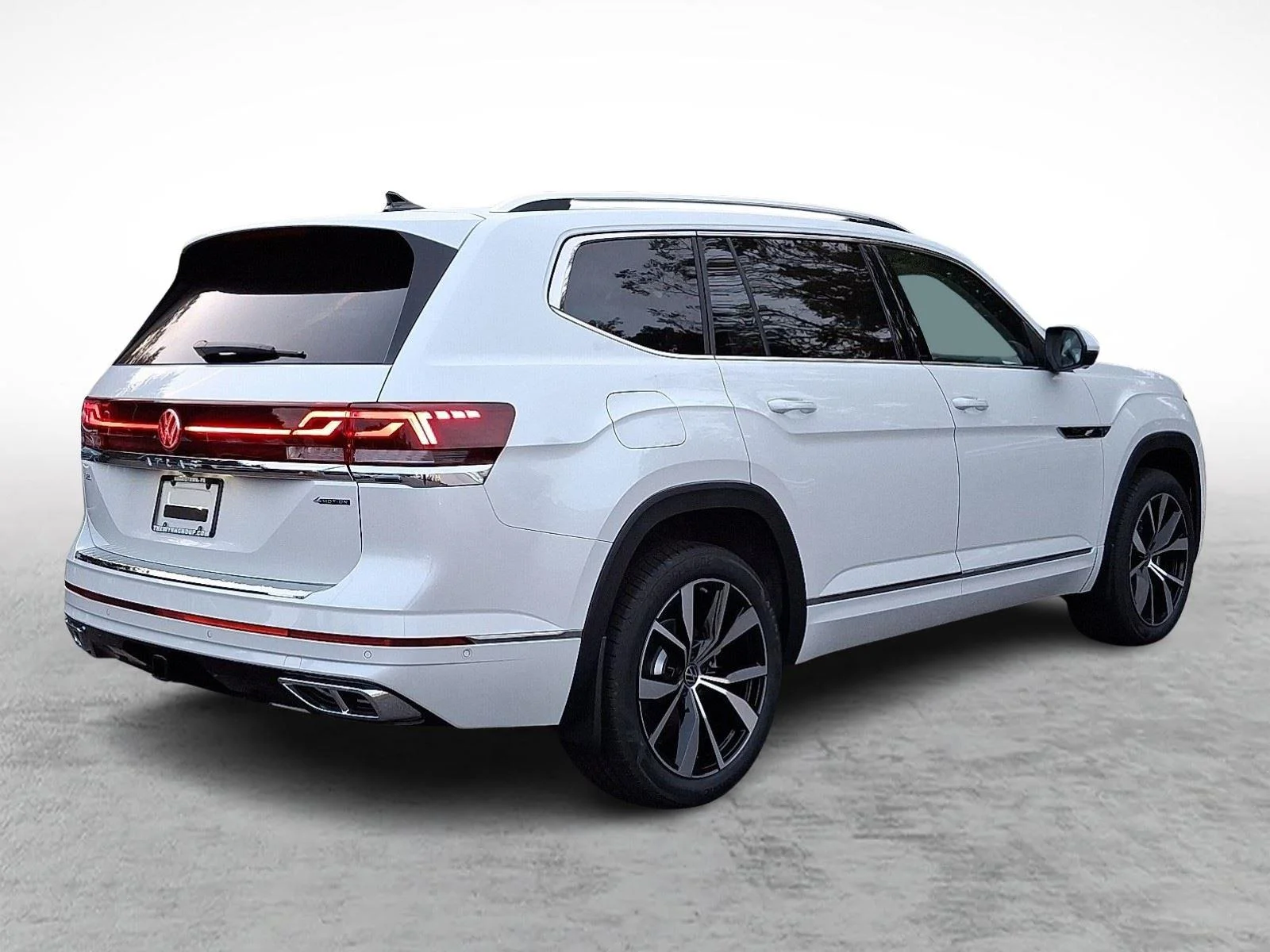 2026 Volkswagen Atlas SEL Premium R-Line - Photo 6