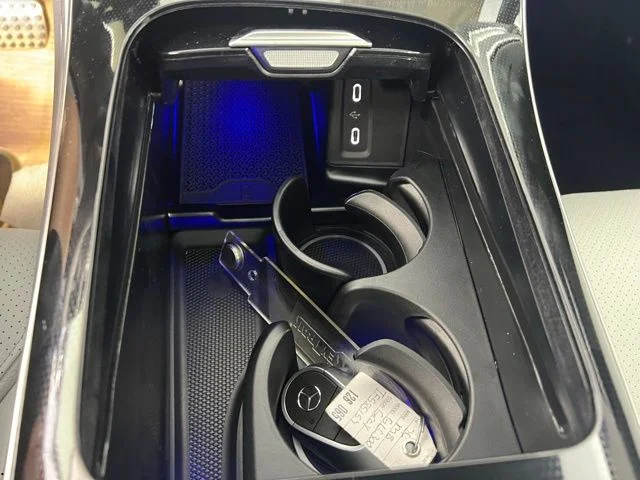 New 2026 Graphite Grey Metallic Mercedes-Benz GLC 300 image 28