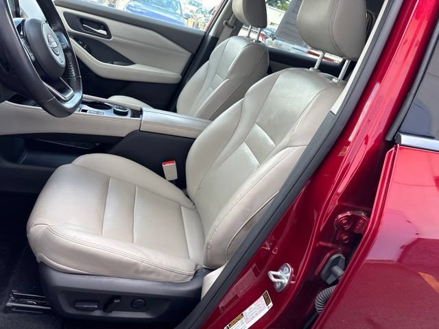Used 2022 Scarlet Ember Tintcoat Nissan SL image 15