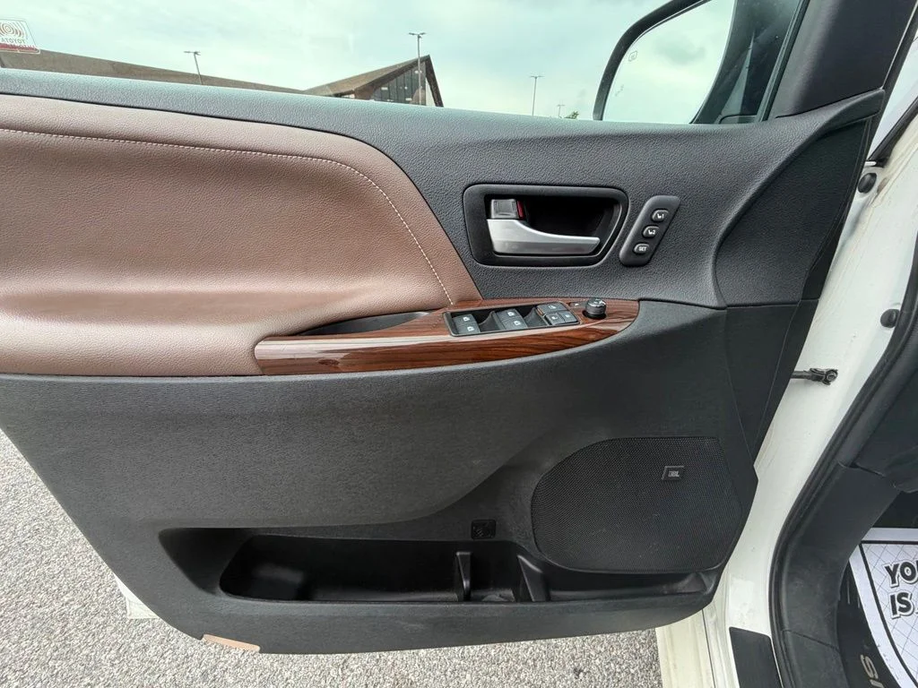 Used 2019 White Toyota Limited Premium image 16