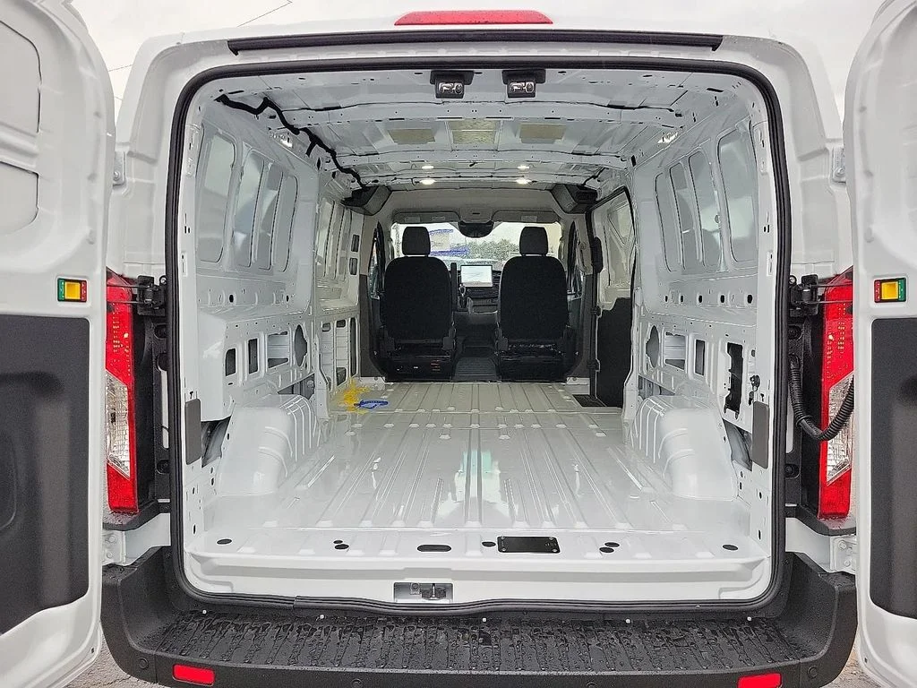2026 Ford Transit Van Base - Photo 8