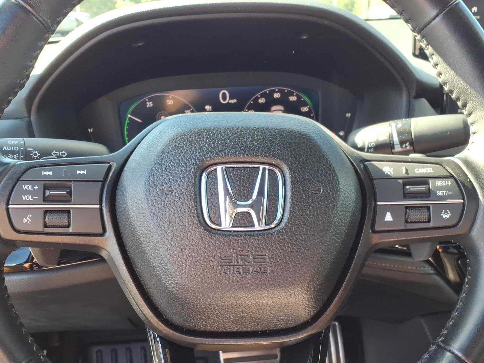 Used 2025 Platinum White Pearl Honda Sport image 26