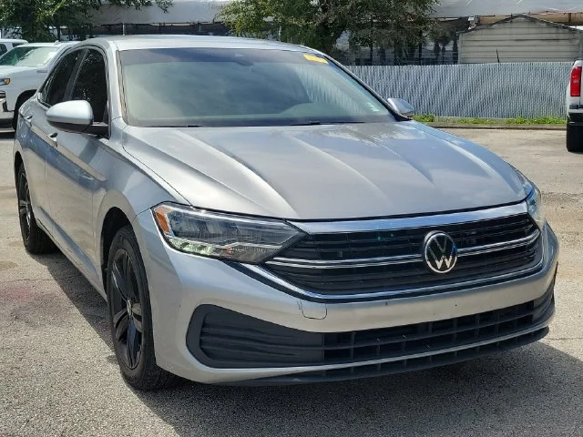 2023 Volkswagen Jetta SE - Photo 8