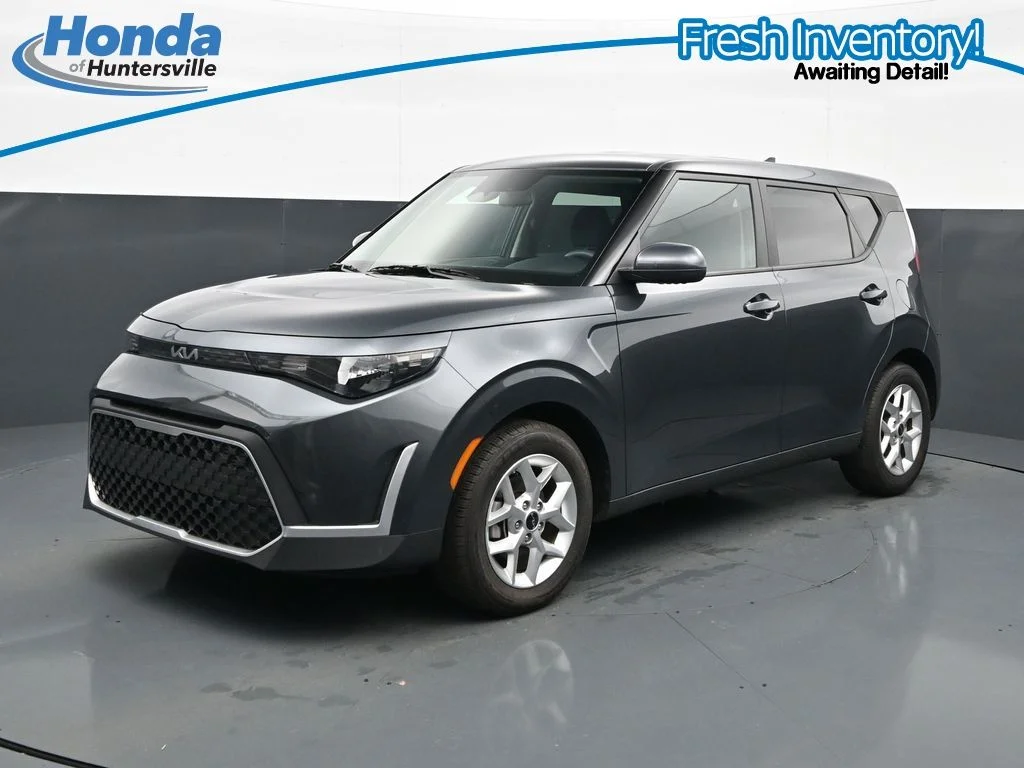 2025 Kia Soul LX - Photo 4