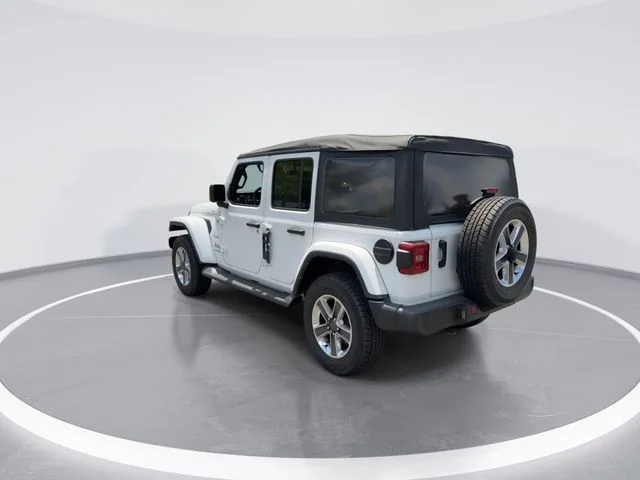Used 2021 White Jeep Unlimited Sahara image 6