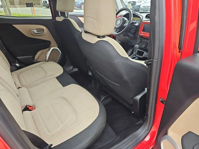 Used 2019 Red Jeep Latitude image 11