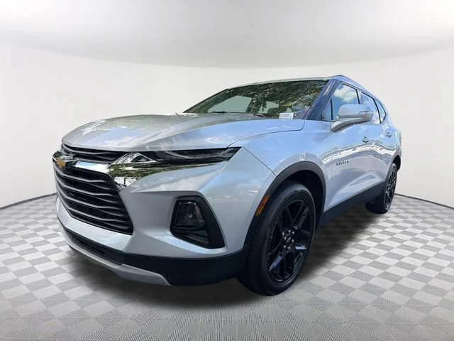 Used 2020 SILVER ICE METALLIC Chevrolet LT image 7