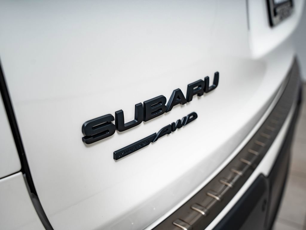 Used 2024 Crystal White Pearl Subaru Onyx Edition image 20