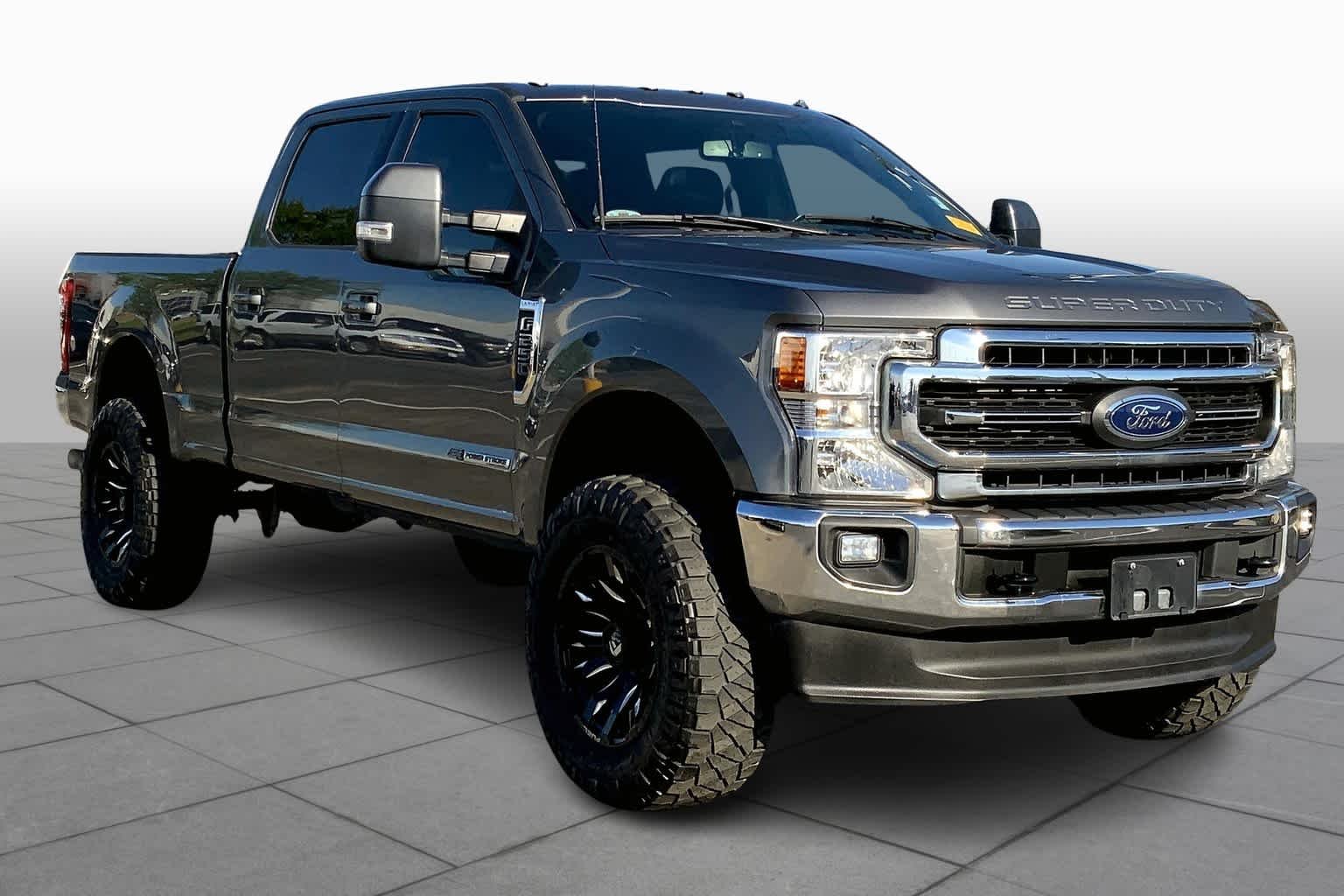 Certified Used 2022 Carbonized Gray Metallic Ford LARIAT image 3