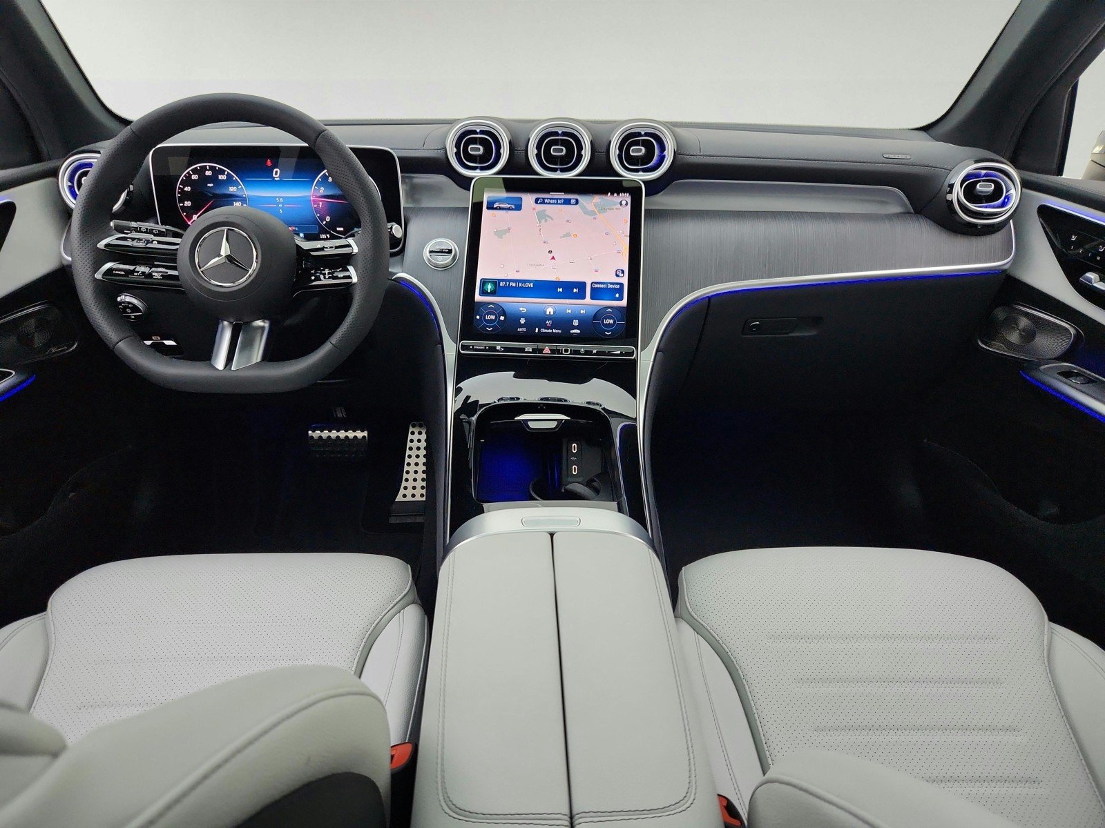 New 2026 Verde Silver Metallic Mercedes-Benz GLC 300 SUV image 24