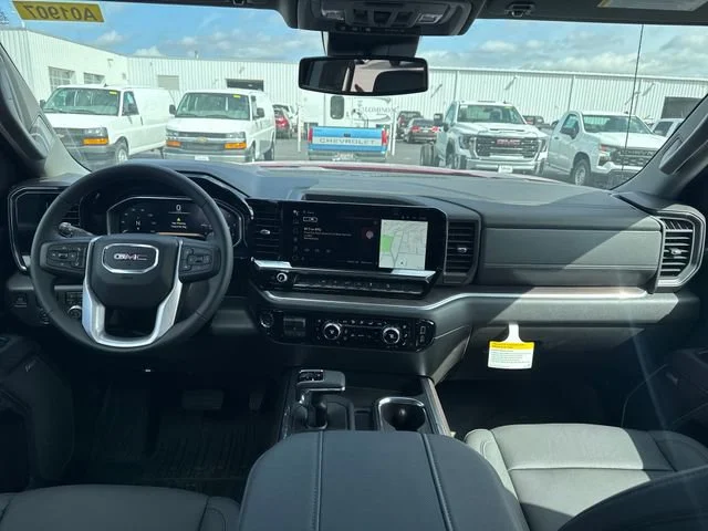 2026 GMC Sierra 1500 SLT - Photo 13