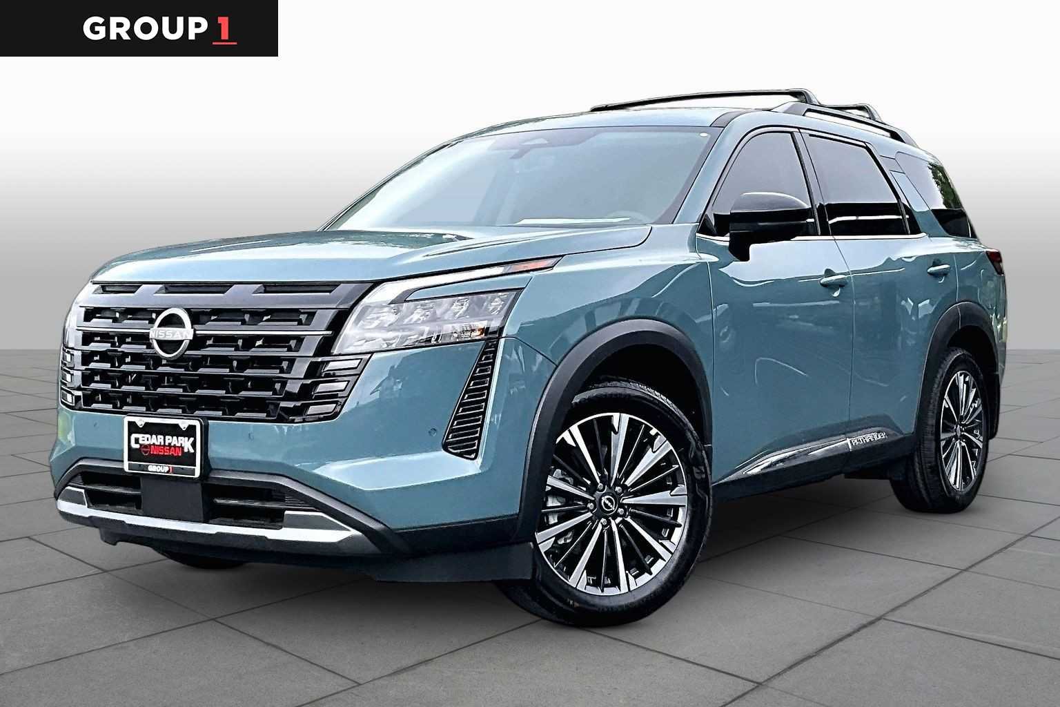 2026 Nissan Pathfinder Platinum 2WD's photo