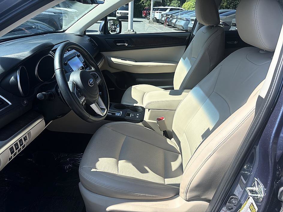 Used 2017 Twilight Blue Metallic Subaru Limited image 13