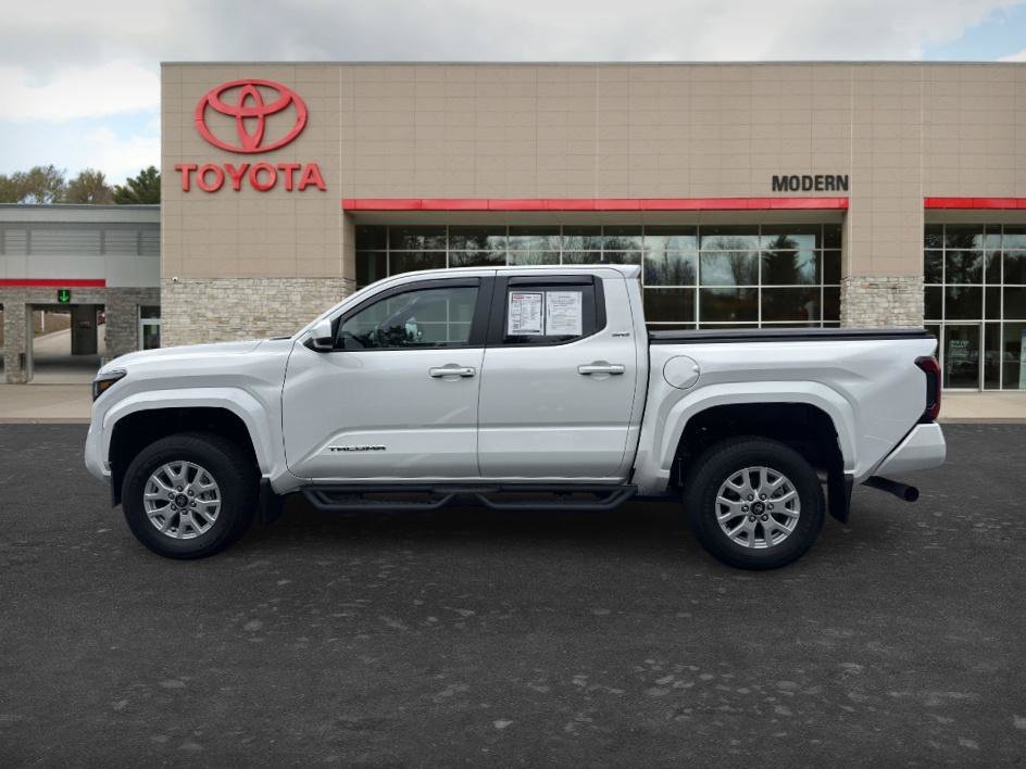 Used 2024 Ice Cap Toyota SR5 image 6