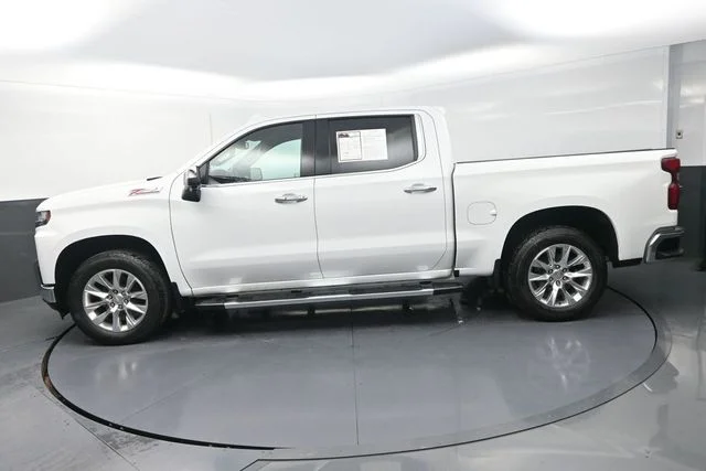 Used 2021 White Chevrolet LTZ image 6
