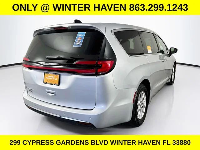 Used 2024 Silver Chrysler Touring L image 7