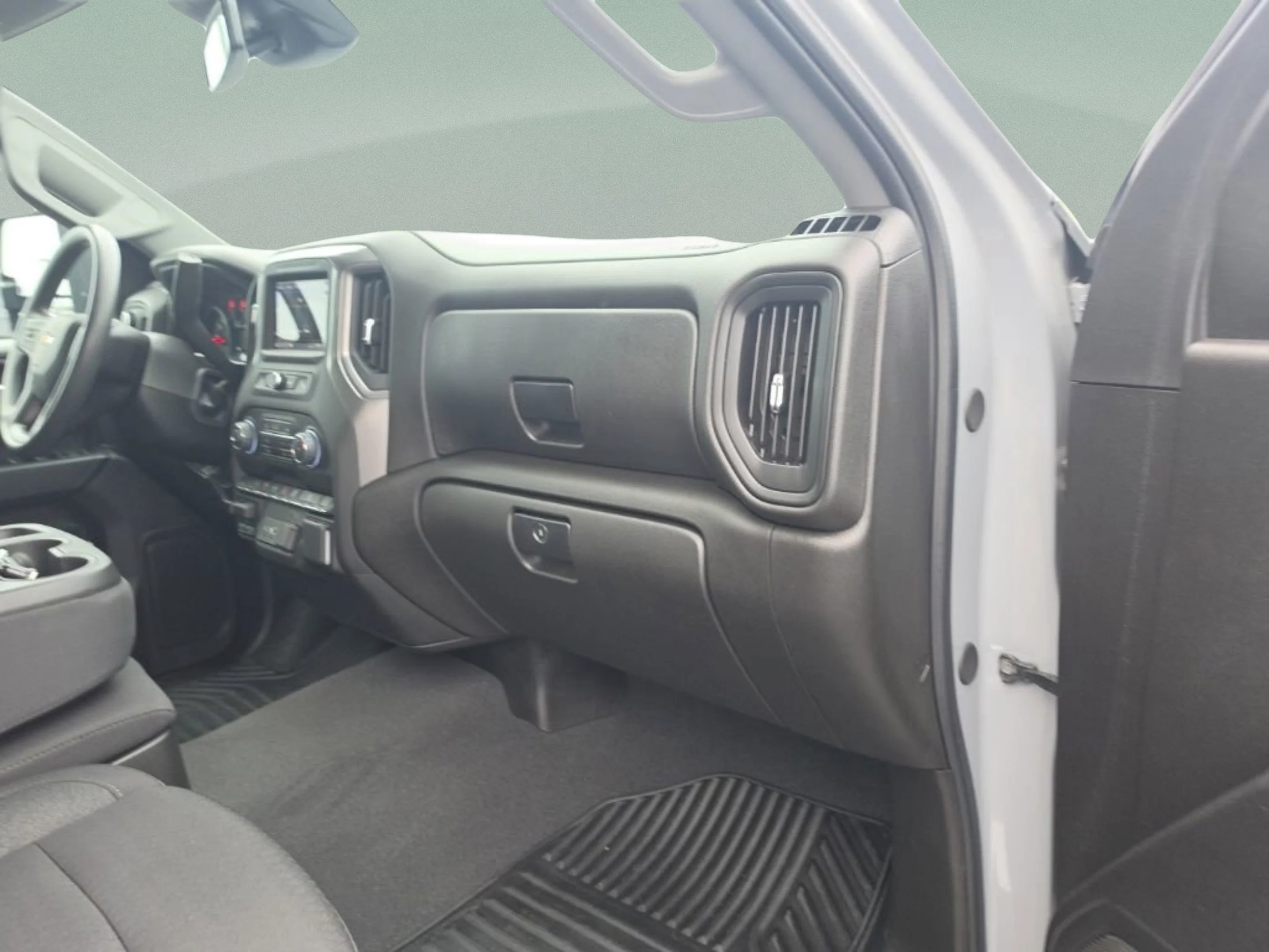 Used 2025 Slate Gray Metallic Chevrolet Custom image 27