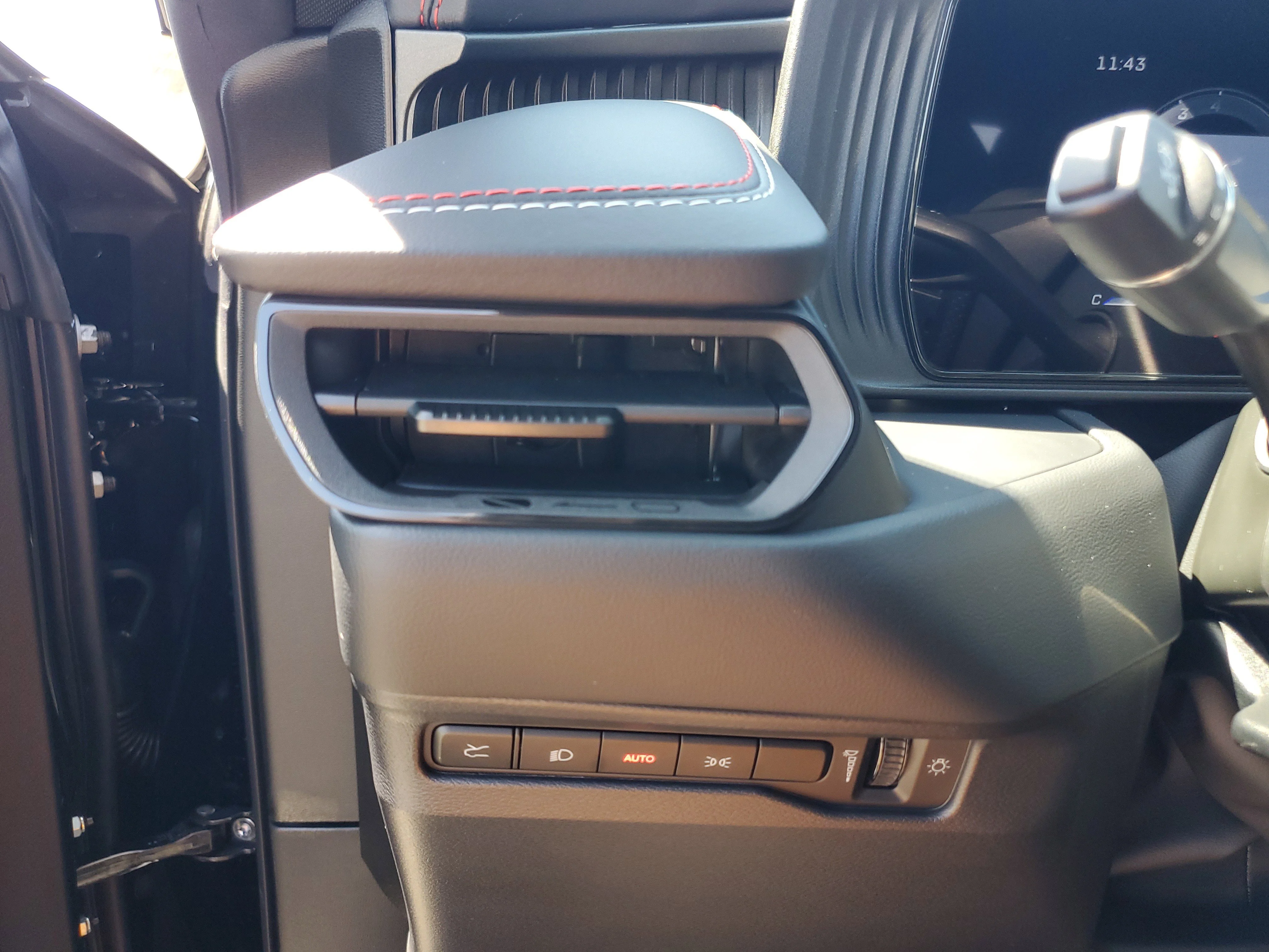 New 2026 Diamond Black Crystal Pearlcoat Dodge R/T image 23