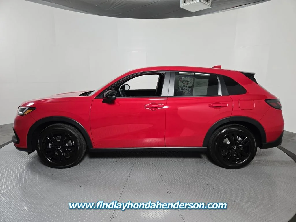 2027 Honda HR-V Sport - Photo 3