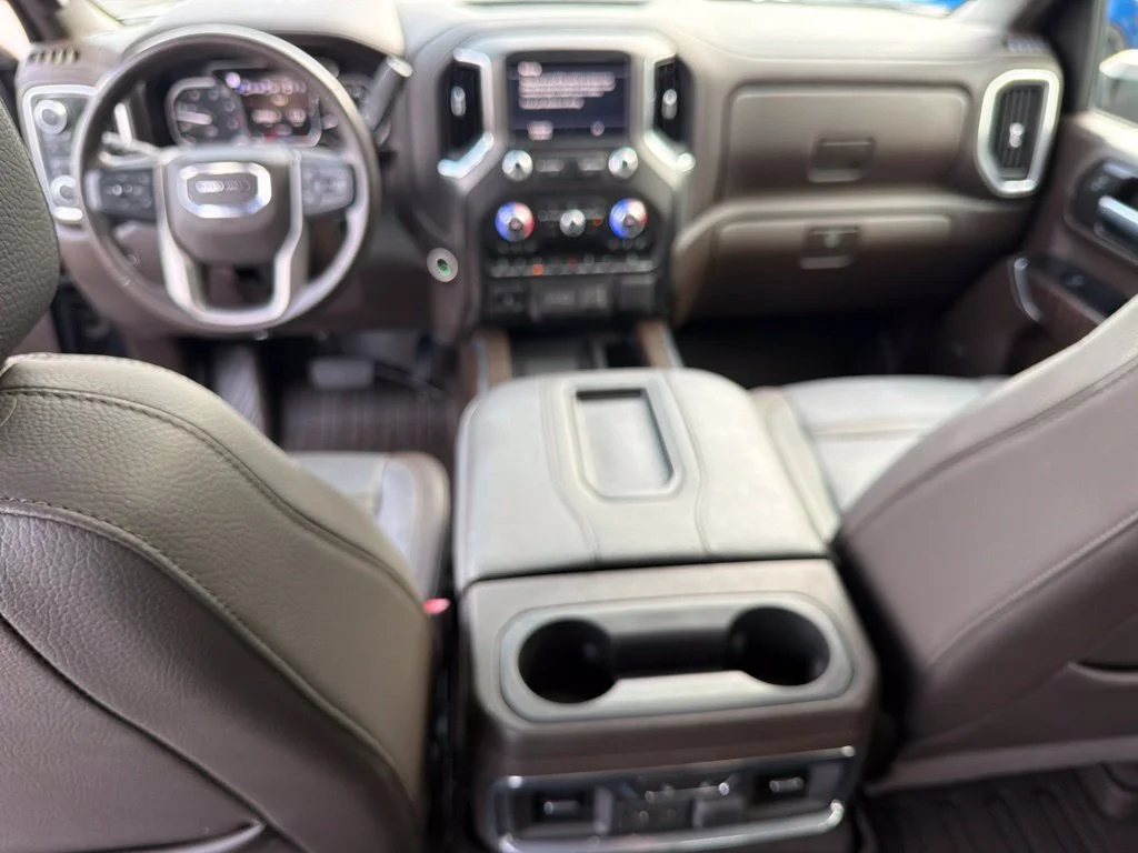 Used 2021 Hunter Green GMC Denali image 14