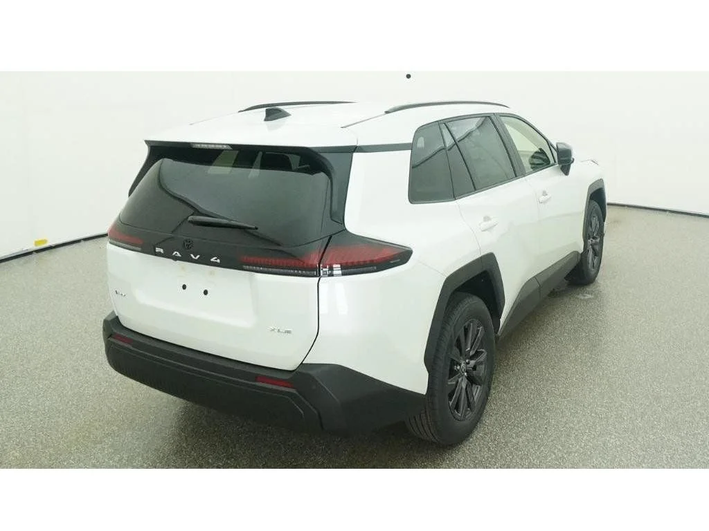 New 2026 Wind Chill Pearl Toyota XLE Premium image 10