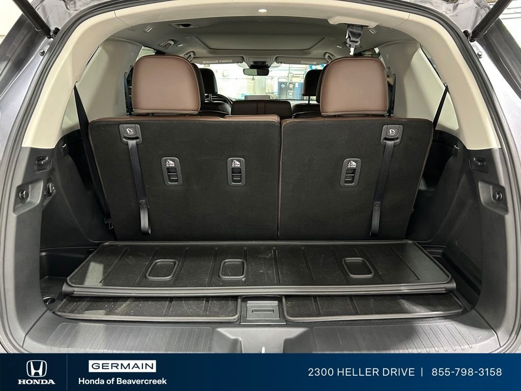 Certified Used 2025 Modern Steel Metallic Honda AWD Elite image 30