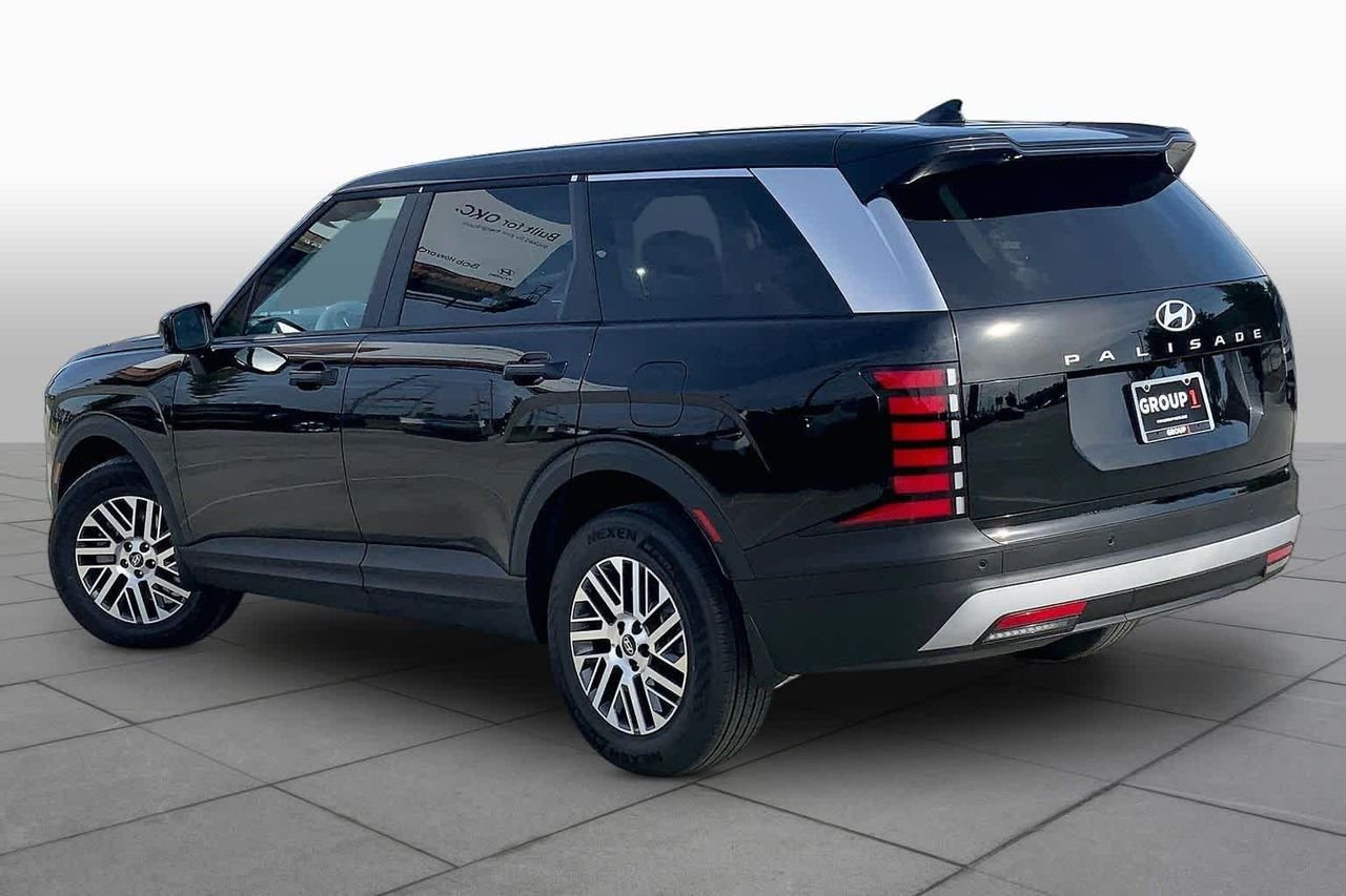New 2026 Abyss Black Pearl Hyundai SE FWD image 12