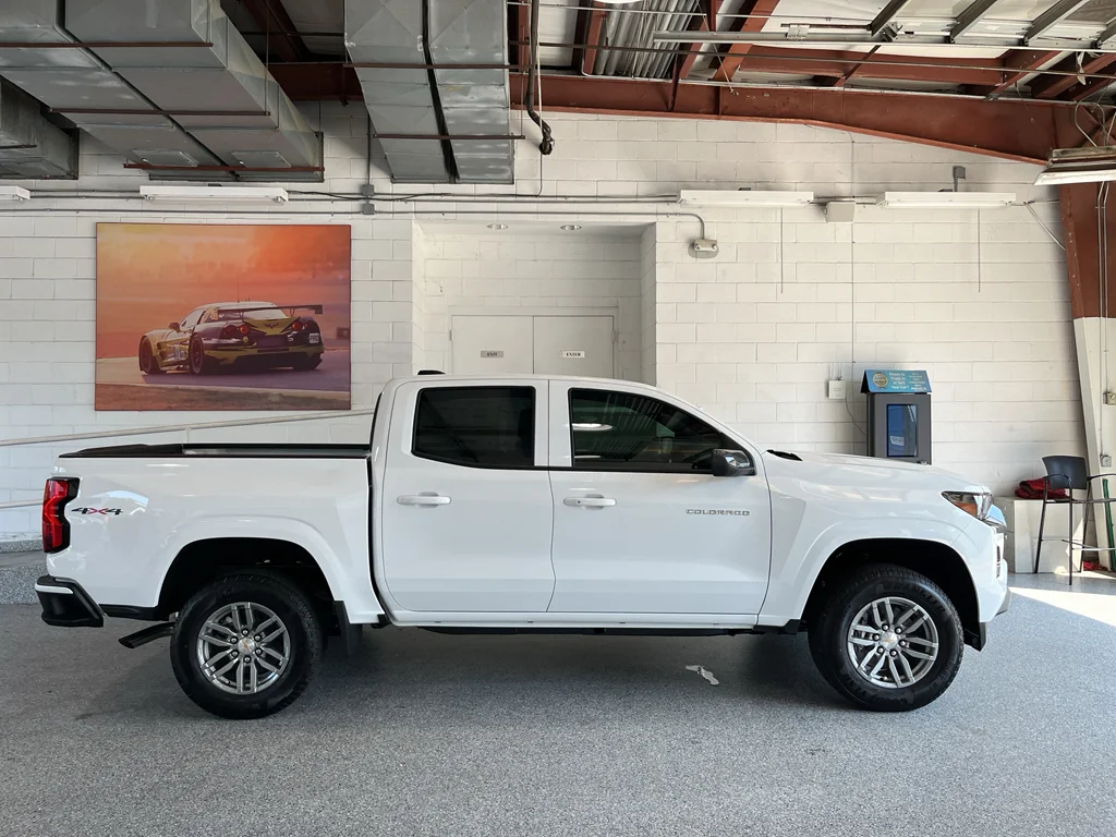 2026 Chevrolet Colorado LT - Photo 10