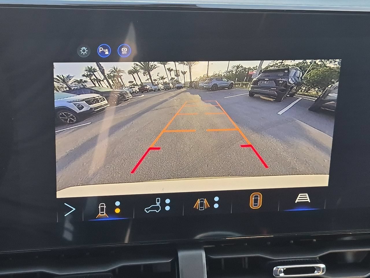 2027 Chevrolet Equinox LT - Photo 14