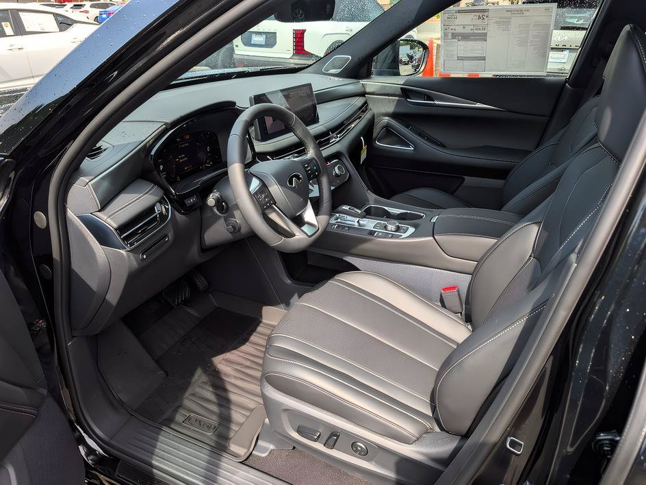 New 2027 Mineral Black INFINITI SPORT image 11