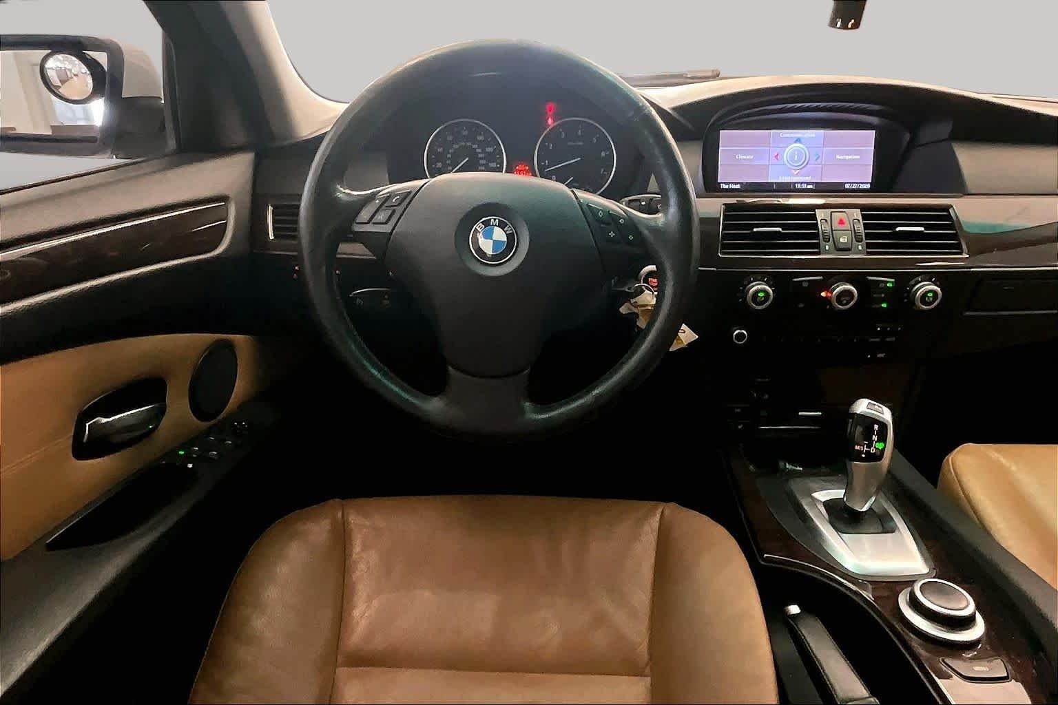 Used 2008 Alpine White BMW 528xi image 5