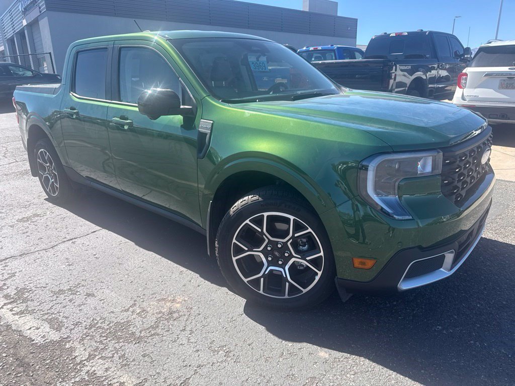 Used 2025 Green Ford LARIAT image 2