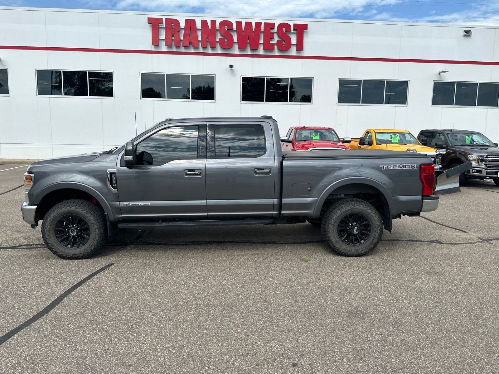 Used 2021 Ford F-250 Super Duty Lariat with VIN 1FT8W2BT9MED01394 for sale in Minneapolis, Minnesota