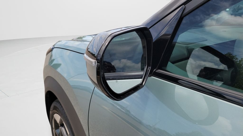 New 2027 Iceberg Green Kia S image 26