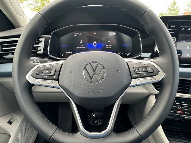 2025 Volkswagen Jetta SE - Photo 41