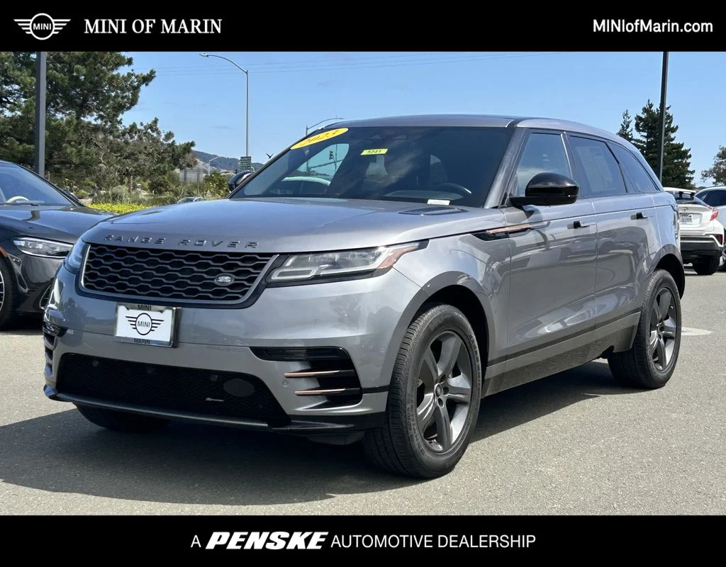 Used 2023 Gray Land Rover R-Dynamic S image 1