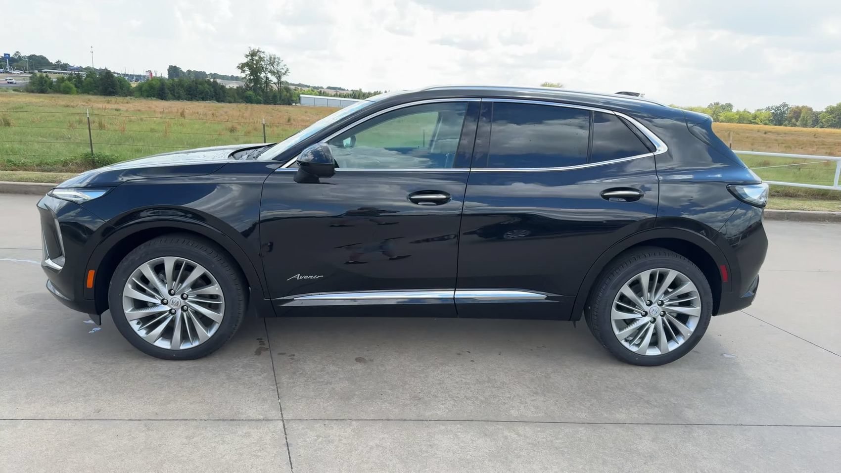 New 2026 Ebony Twilight Metallic Buick Avenir image 6
