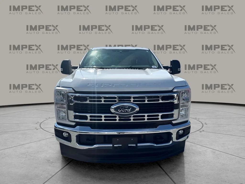 Used 2025 White Ford XLT image 8